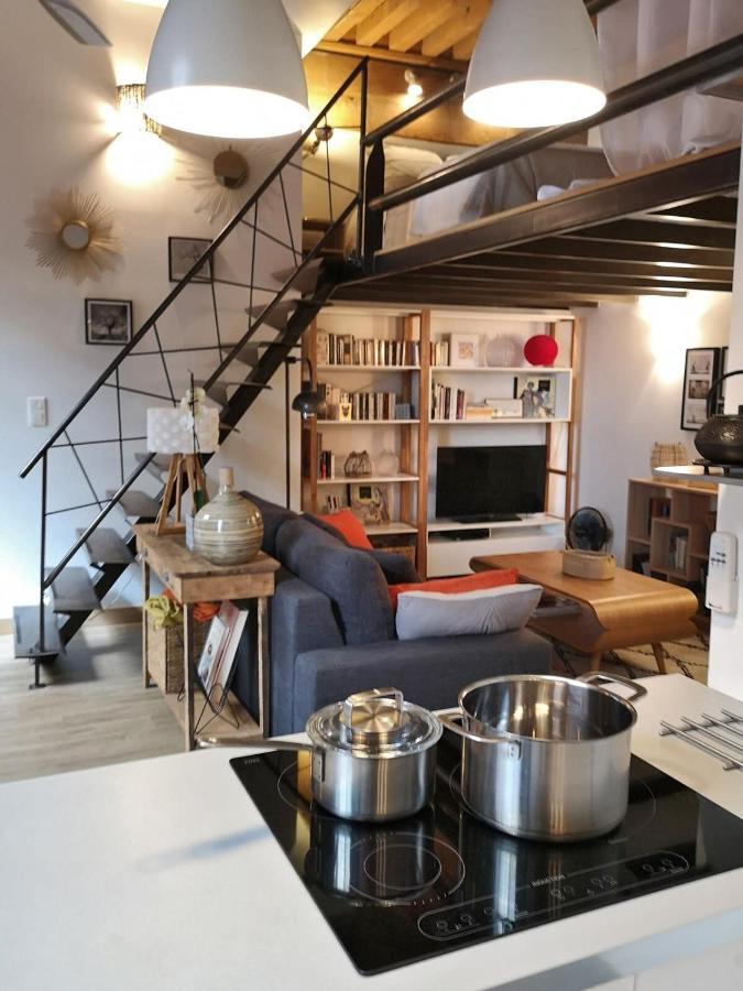 Apartamento Authentic Loft With Mezzanine & Exposed Stones Heart Of *