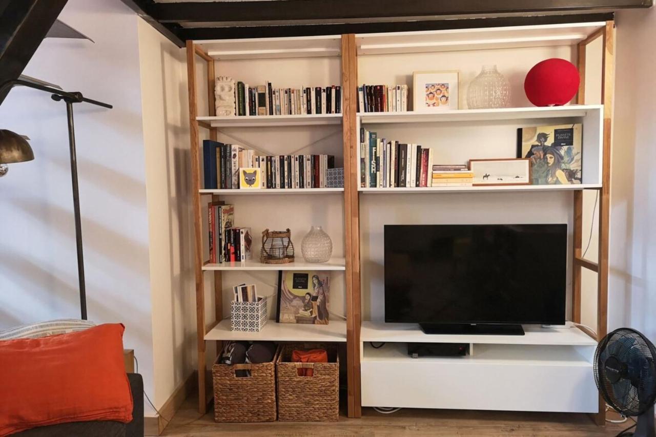 Apartamento Authentic Loft With Mezzanine & Exposed Stones Heart Of