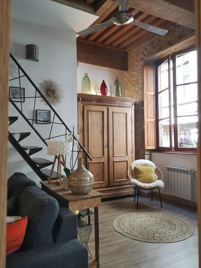 Authentic Loft With Mezzanine & Exposed Stones Heart Of