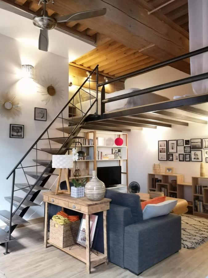Apartamento Authentic Loft With Mezzanine & Exposed Stones Heart Of Lyon